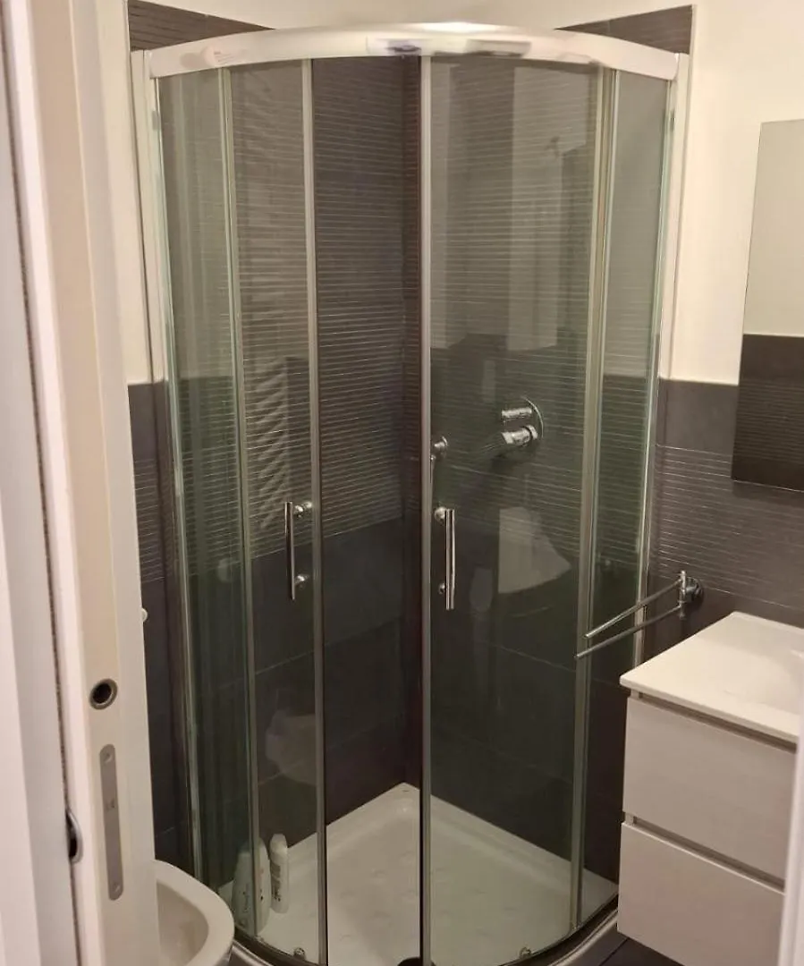 Rosolino House Porta Venezia Cozy E Wi-Fi Milan 0*,