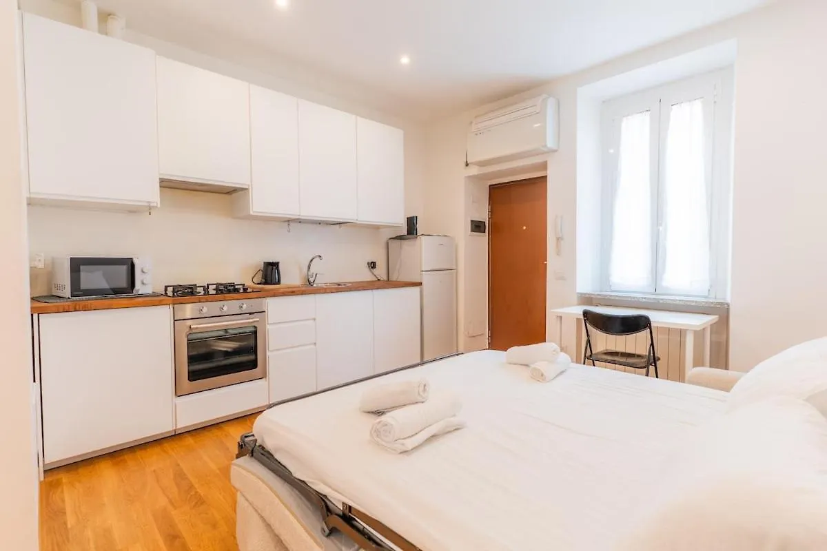 Rosolino House Porta Venezia Cozy E Wi-Fi Milan Apartment