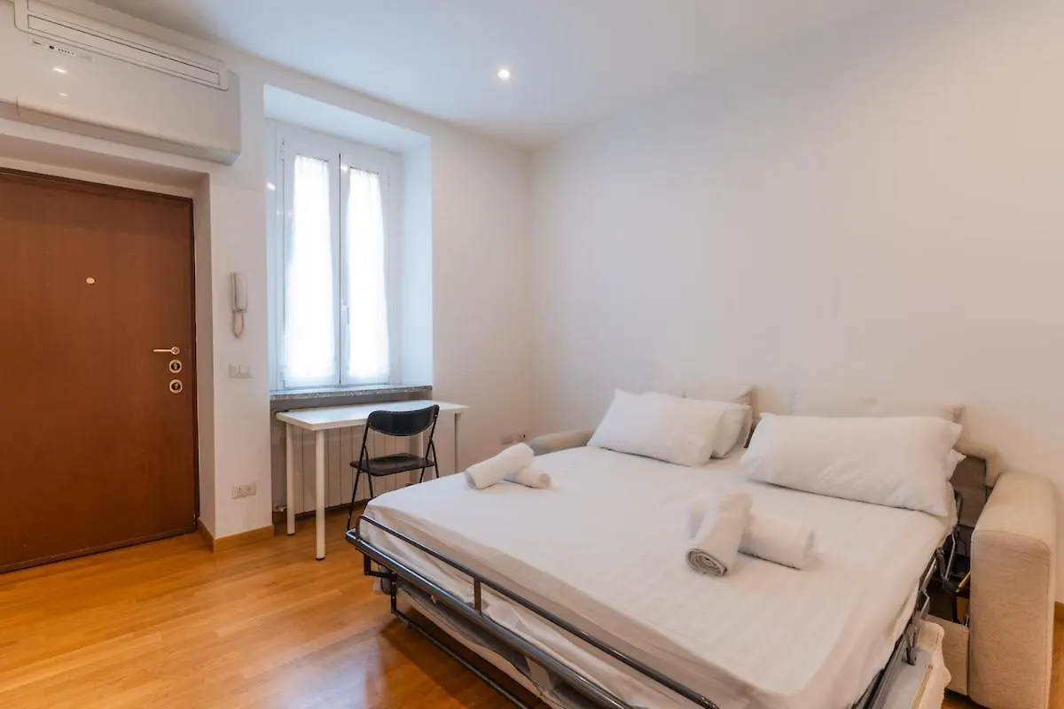 Rosolino House Porta Venezia Cozy E Wi-Fi Milan 0*,